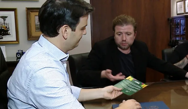 Pimentel recebeu convite para Festa de São João de Curitiba das mãos dos organizadores