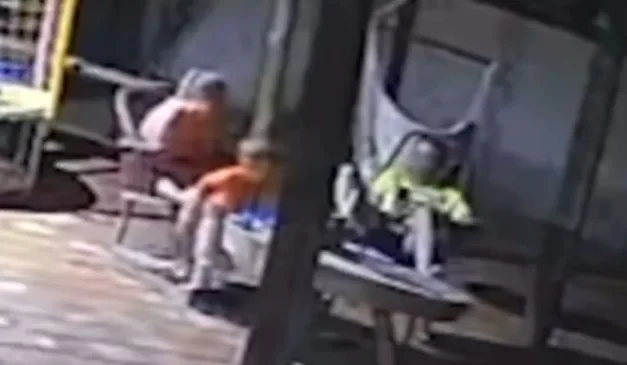 criança que matou mãe com tiro acidental