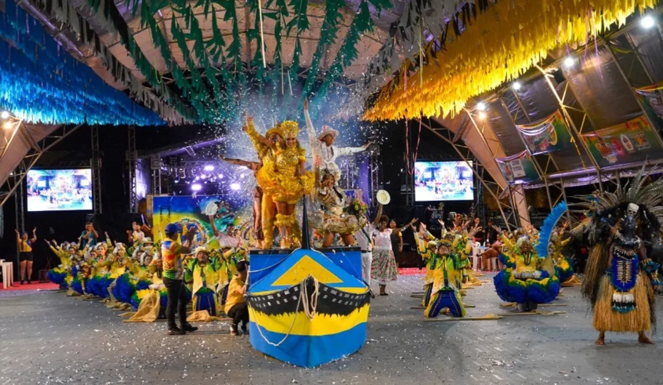 Imagem do grupo Luar do Sertão.