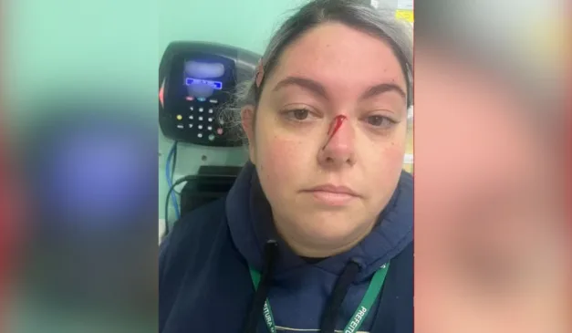 Professora é agredida por mãe de aluno