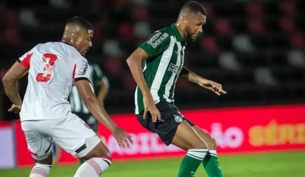Gustavo Coutinho é o atacante com mais gols pelo Coxa na Série B. (Foto: JP Pacheco/ Coritiba)