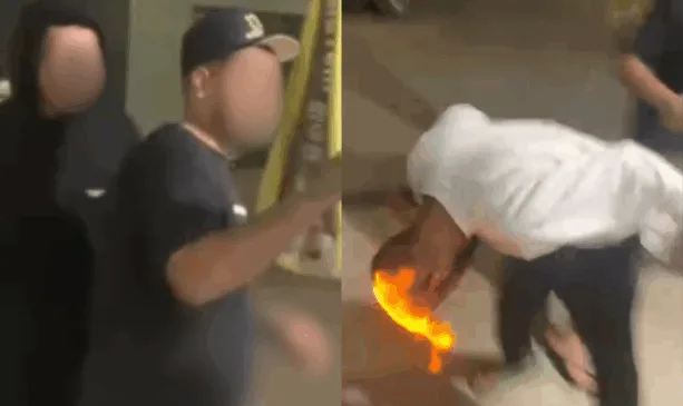 jovens de um lado e homem com a cabeça ateada com fogo em outro