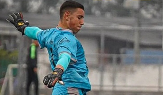 Iury em ação pelo São Joseense