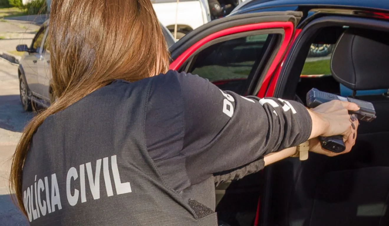 Mulher é atropelada pelo ex-marido no PR; homem foi preso