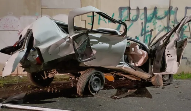 jovem de 25 anos morre após bater carro que dirigia em muro de viaduto na BR-277, em Campo Largo