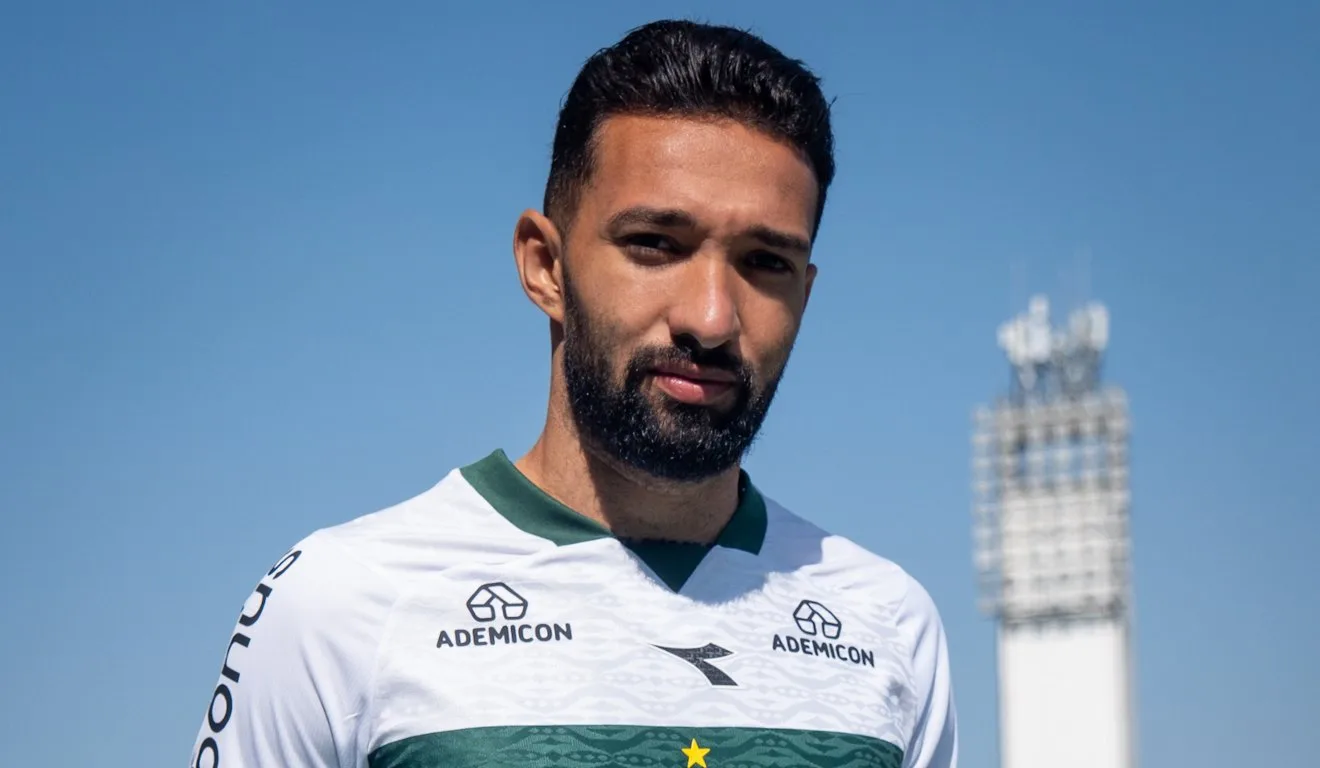 Clyson é o novo reforço do Coritiba.