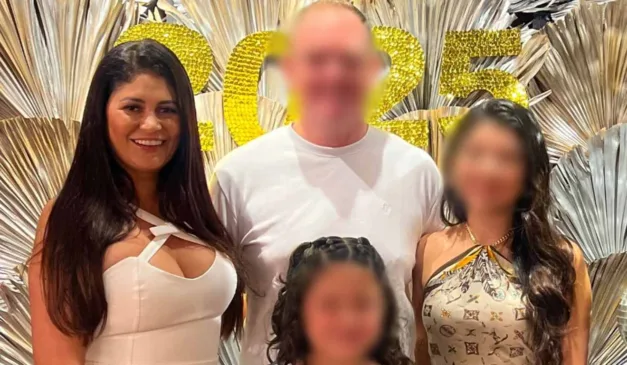 Terapeuta Gleici em foto ao lado da família no reveillon deste ano