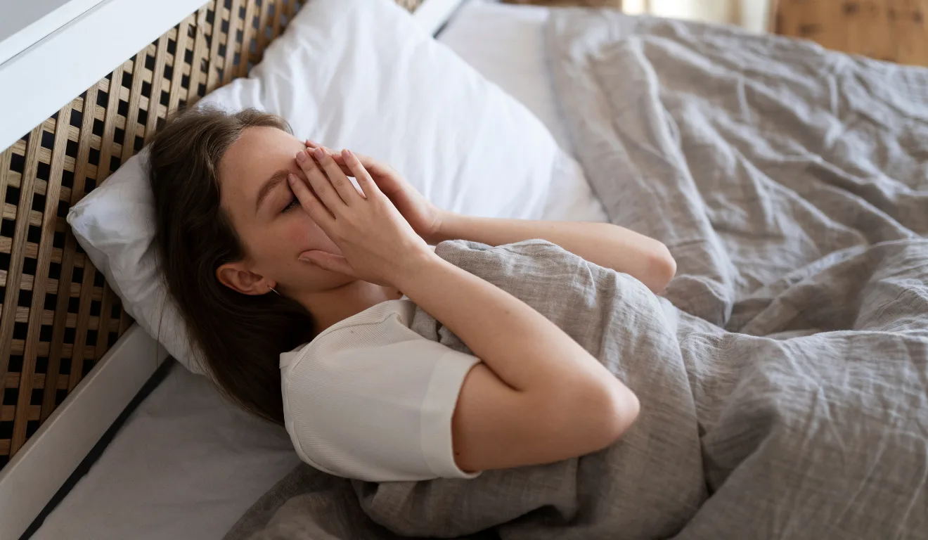 Imagem ilustrativa de uma mulher deitada.