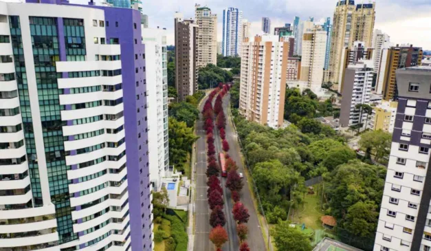Prédios mudam a paisagem de CUritiba
