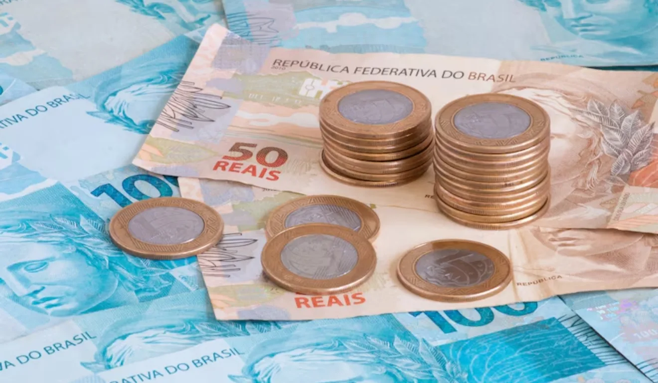 Notas de dinheiro acumuladas