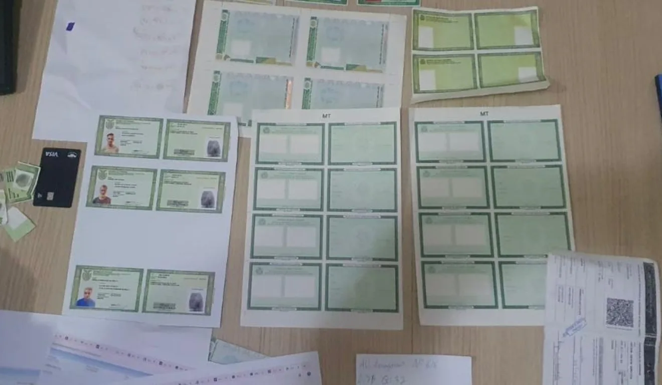 Grupo falsificava documentos de jogadores de futebol