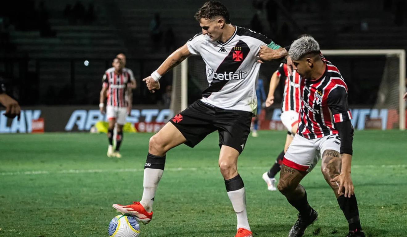 São Paulo x Vasco fazem confronto para tentar espantar a crise dos últimos jogos (Foto: Leandro Amorim / Vasco)