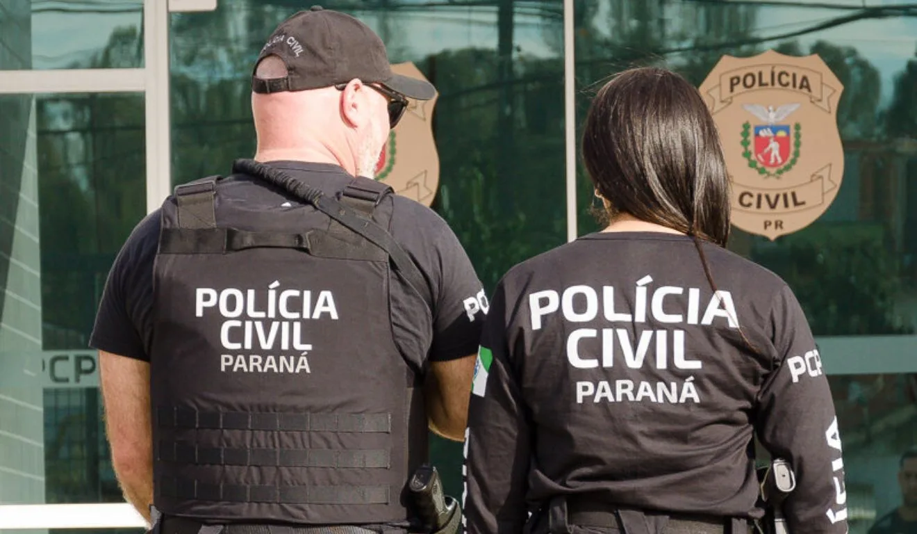 Esposa é agredida após descobrir que marido morava com outra; homem foi preso e chorou