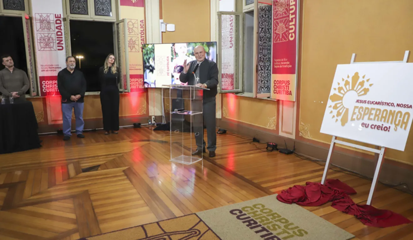 Imagem do Dom José Antônio Peruzzo no evento de lançamento da programação do Corpus Christi.