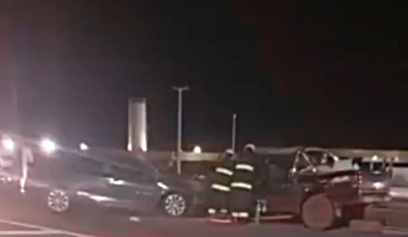 motorista de carro morre ao bater de frente em caminhonete que trafegava pela contramão na BR-376, em Nova Esperança