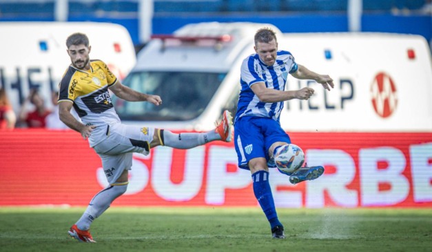 Avaí e Criciúma fazem o clássico catarinense nesta sexta-feira na Série B.