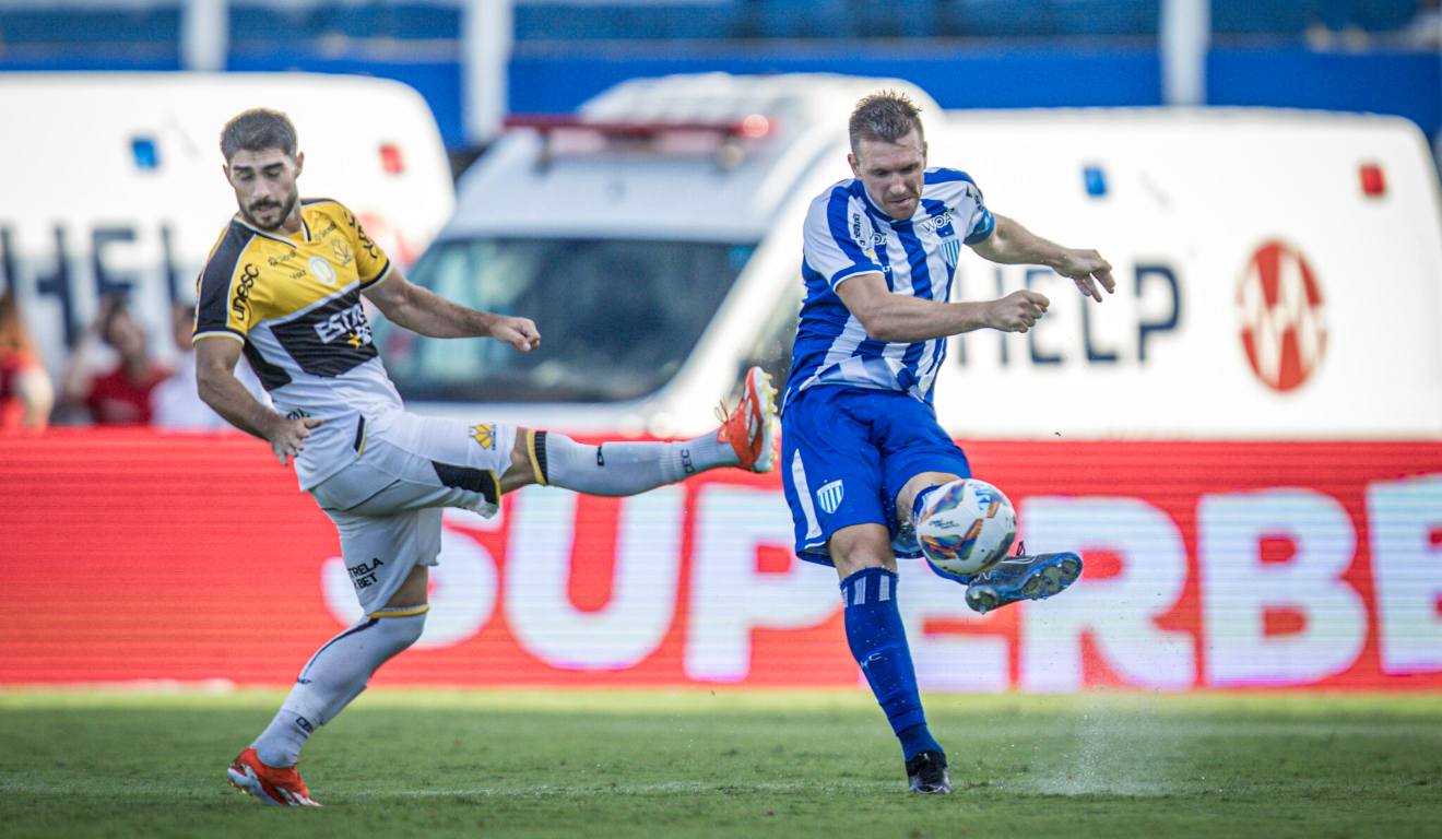 Avaí e Criciúma fazem o clássico catarinense nesta sexta-feira na Série B.