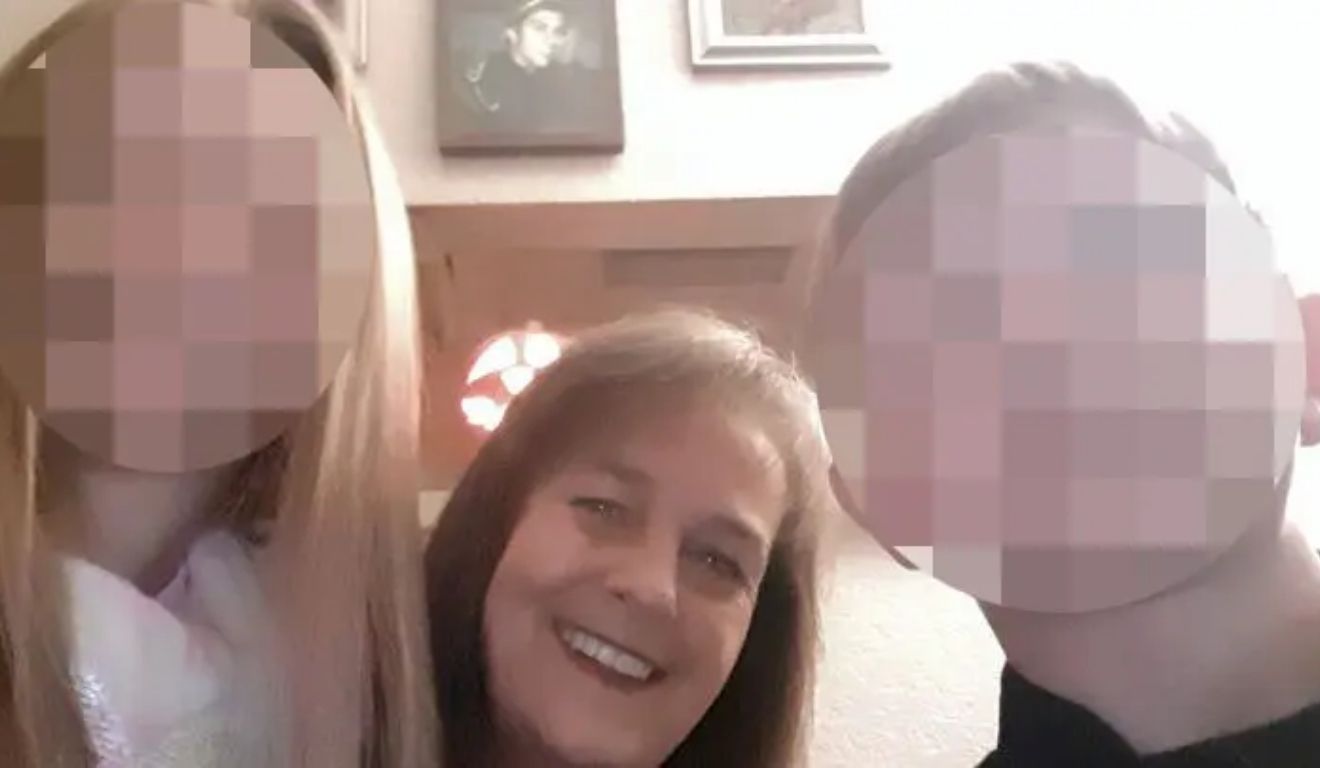 avó ao lado dos netos