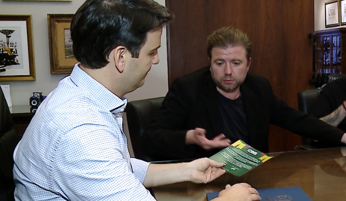 Pimentel recebeu convite para Festa de São João de Curitiba das mãos dos organizadores