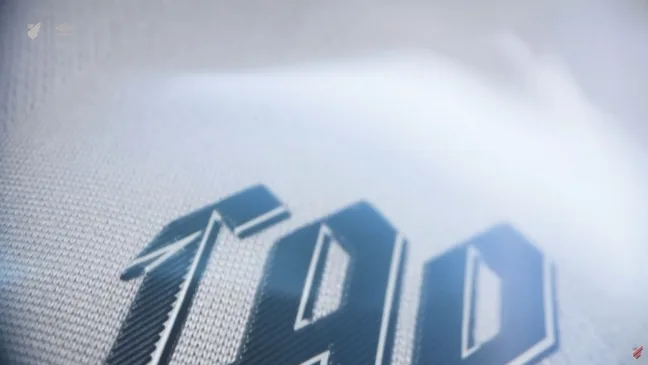 Detalhe da nova camisa do Athletico.