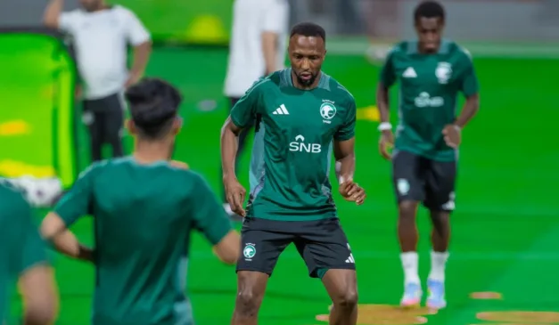 Jogadores sauditas treinando