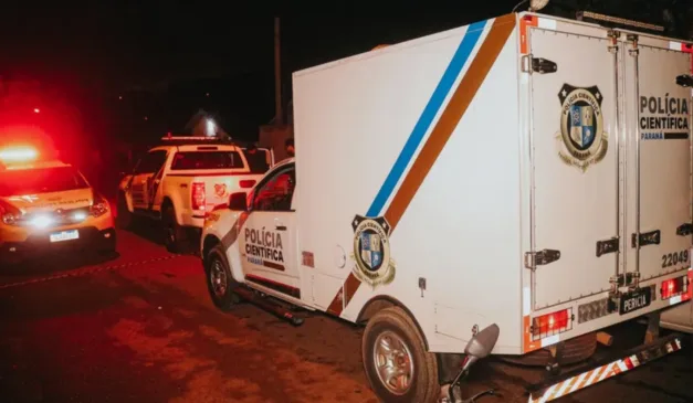 viatura do IML - imagem ilustrativa do caso de homem que morreu após ser esfaqueado e agredido a tijoladas em Rebouças, nos Campos Gerais