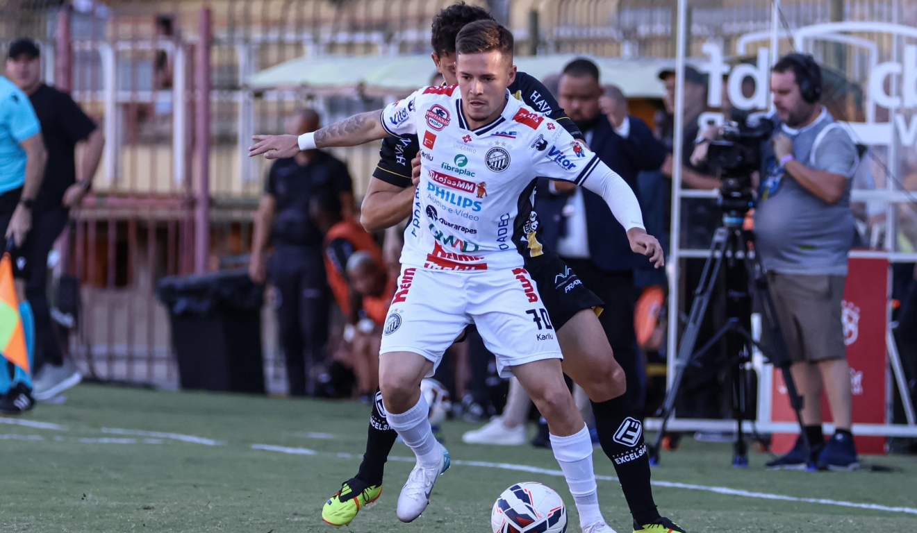 Operário e Volta Redonda se enfrentaram pela Série B.