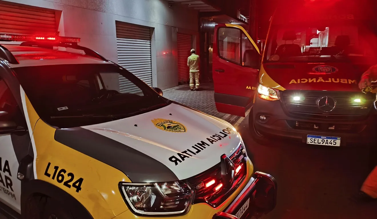 Homem morre com golpes de faca na alameda Dr. Murici, no  Centro de Curitiba