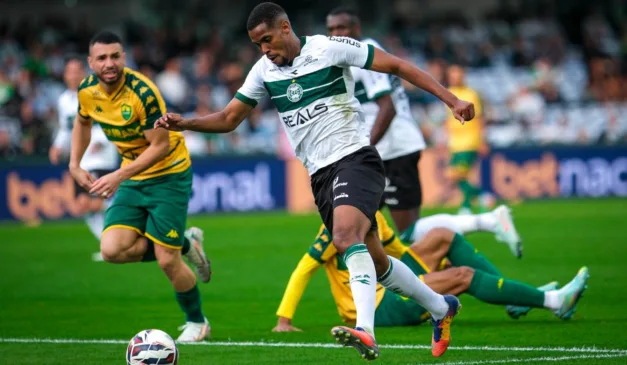 Coritiba e Cuiabá se enfrentaram pela Série B 2025. (Foto: JP Pacheco/Coritiba)