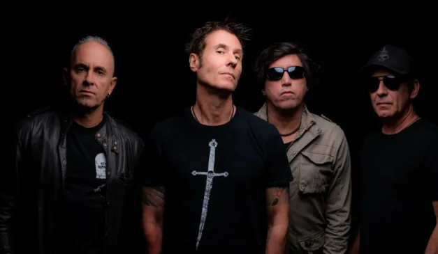 Banner de divulgação da banda Capital Inicial.