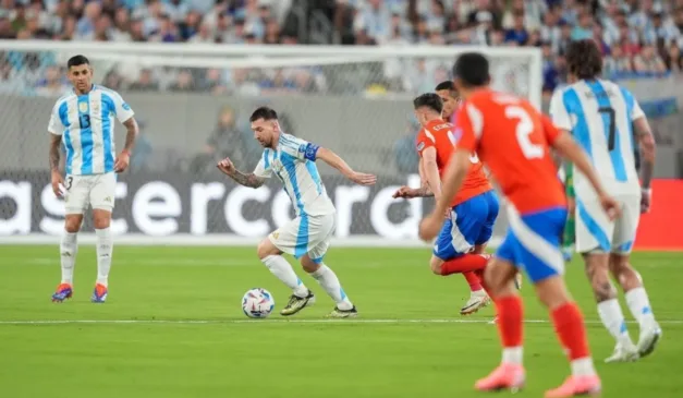 Messi está de volta entre os convocados pela Argentina (Foto: X/ AFA)
