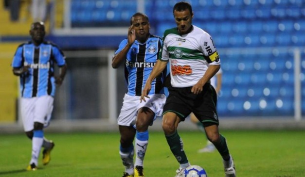 Jeci atuou pelo Coritiba e, até hoje, nutre carinho pelo clube. (Foto: Reprodução/Redes Sociais)