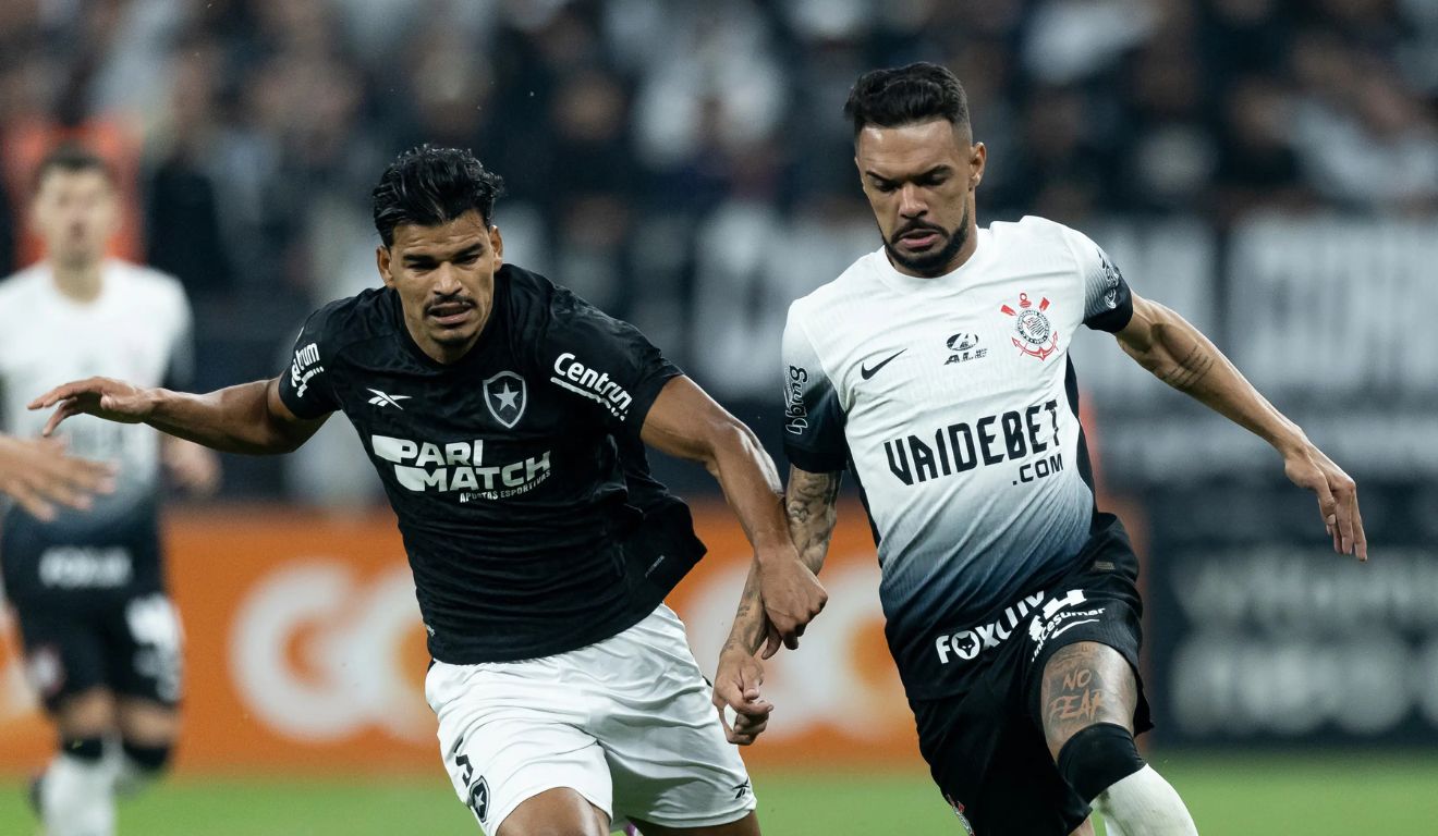 De olho no g4, o Botafogo recebe o Corinthians no Nilton Santos (Foto: Rodrigo Coca/ Corinthians)