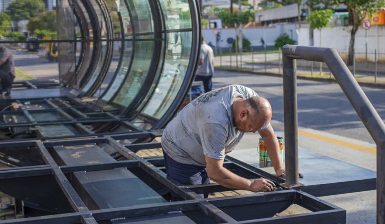 Obras em estações-tubo de Curitiba; Urbs anuncia novas desativações para esta quarta-feira (23)