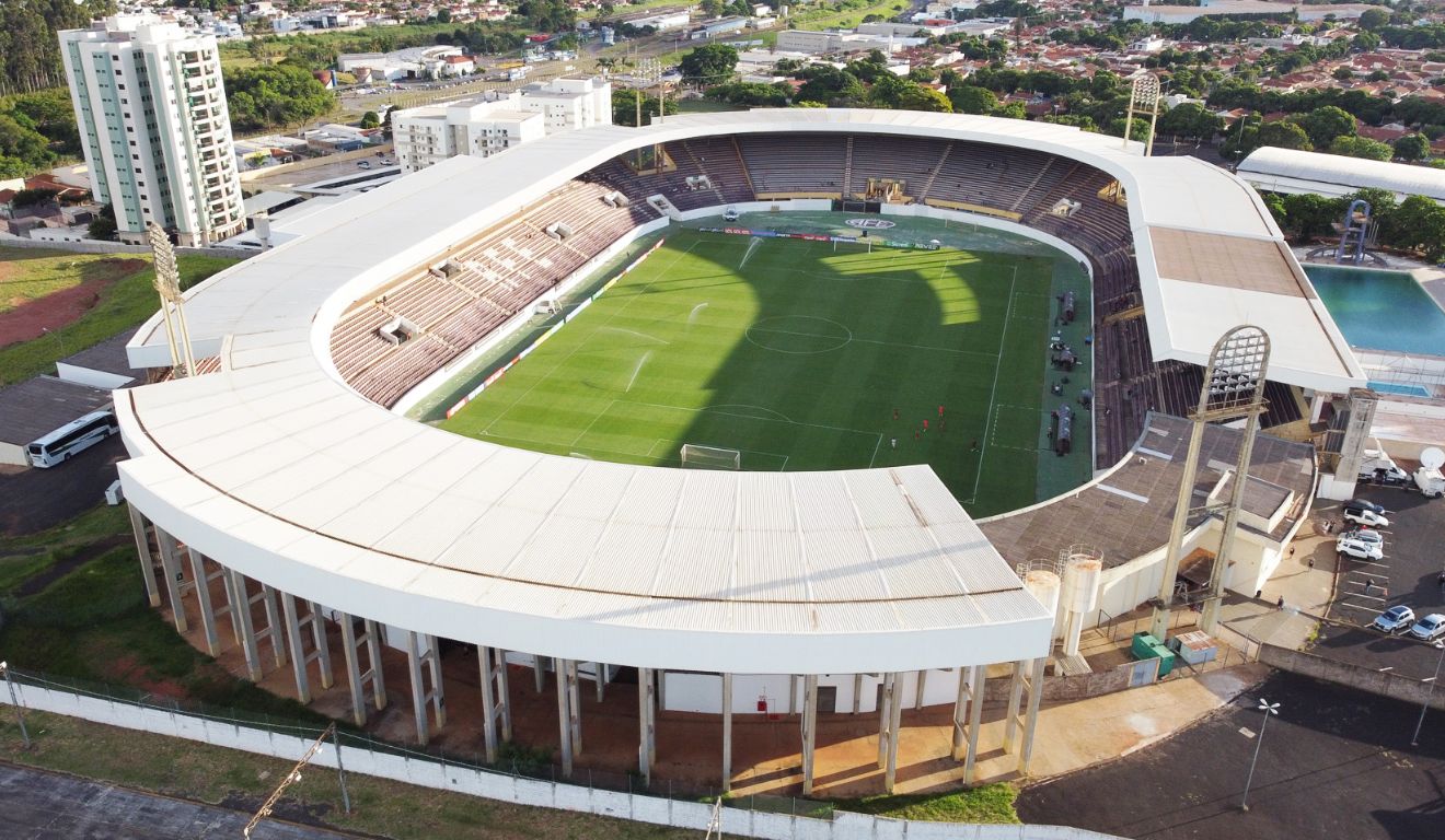 Estádio Fonte Luminosa, local da partida entre Ferroviária x Operário (Foto: Divulgação/ Prefeitura de Araraquara)