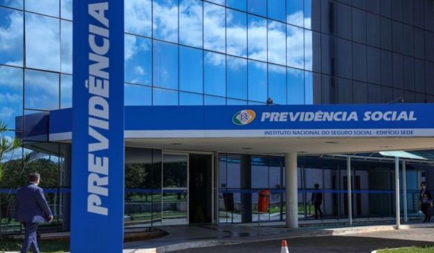 Fachada de uma das sedes do INSS; descontos aos aposentados e pensionistas começou a ser devolvido