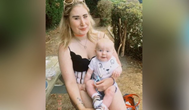 Mãe e filho; mulher deixou amiga bêbada dirigir carro e filho morreu ao ser ejetado de veículo