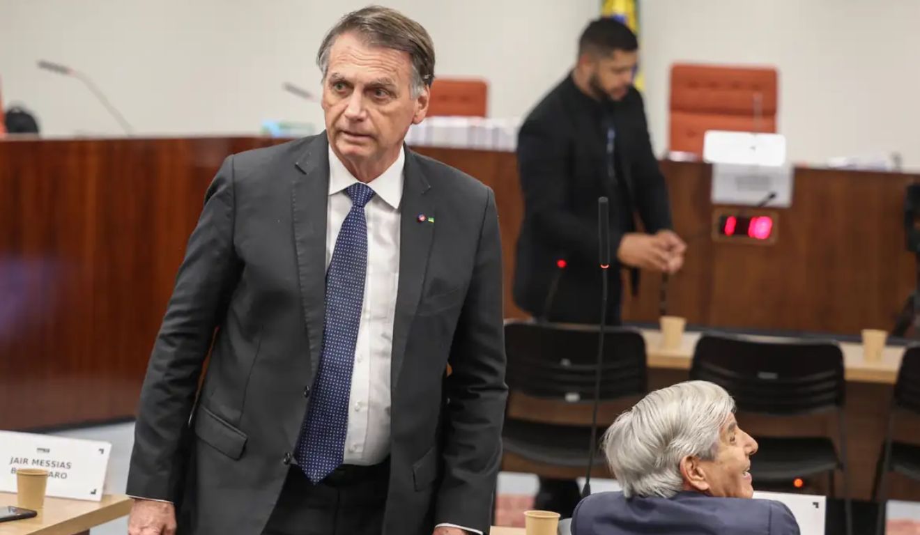 Jair Bolsonaro durante depoimento ao STF; PGR pediu prisão do ex-presidente