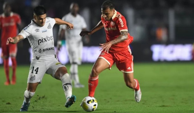 Santos x Internacional farão o duelo da parte de baixo da tabela (Foto: Ricardo Duarte/ Internacional)