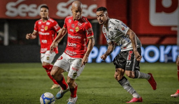 Equipes buscam vitória para objetivo diferentes nesta rodada (Foto: Divulgação/ Vila Nova)