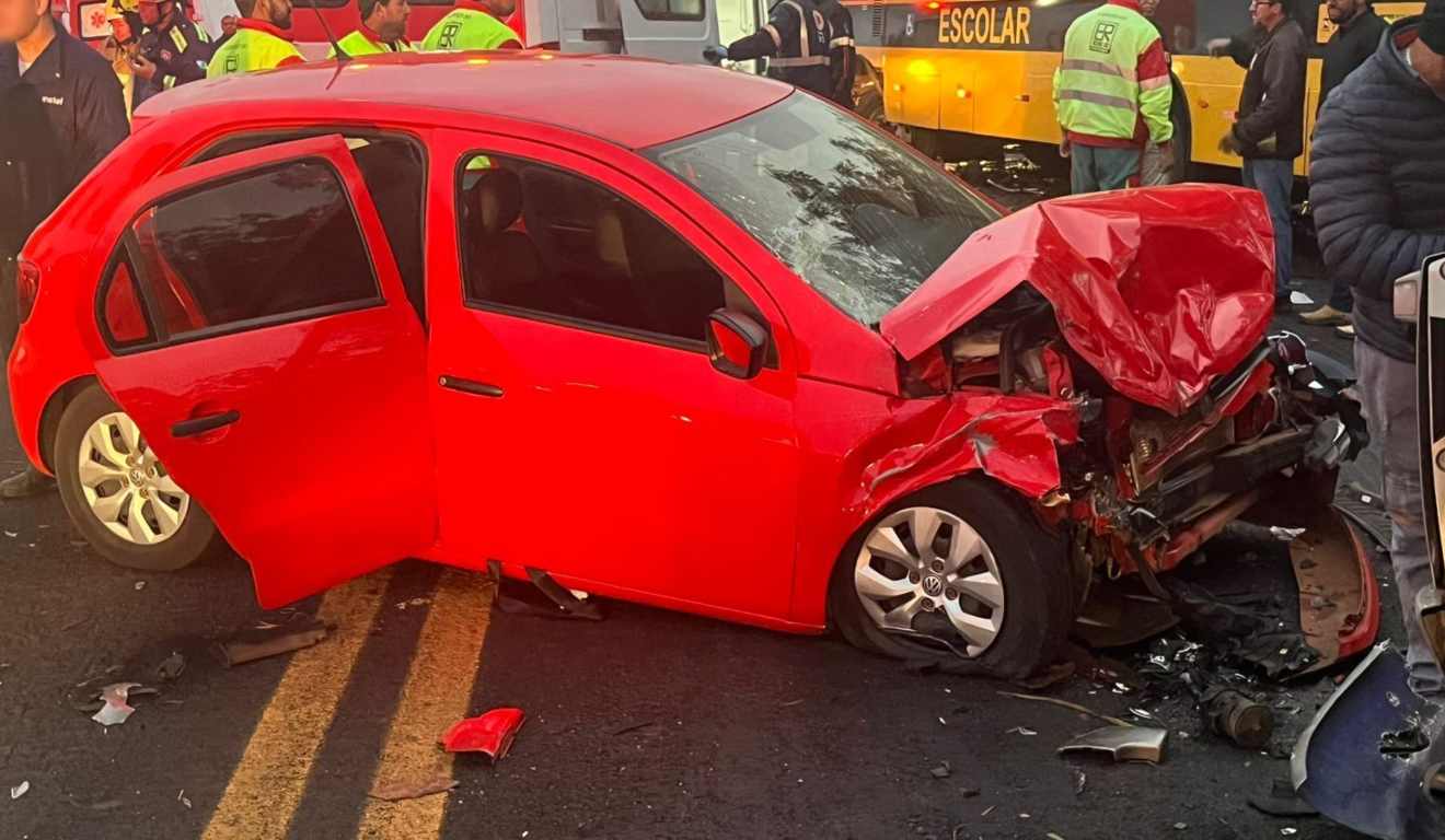 Carro de família se envolve em acidente na BR-369