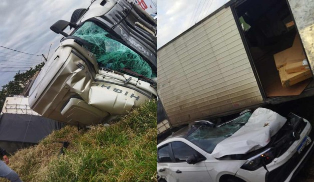 Acidente na BR-376 com carros destruídos