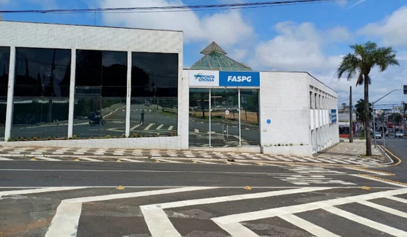 Assistente social foi exonerado do cargo em Ponta Grossa 