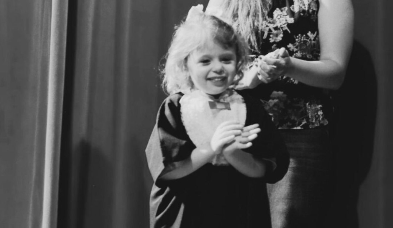 Bianca Zanella durante uma formatura na antiga escolinha