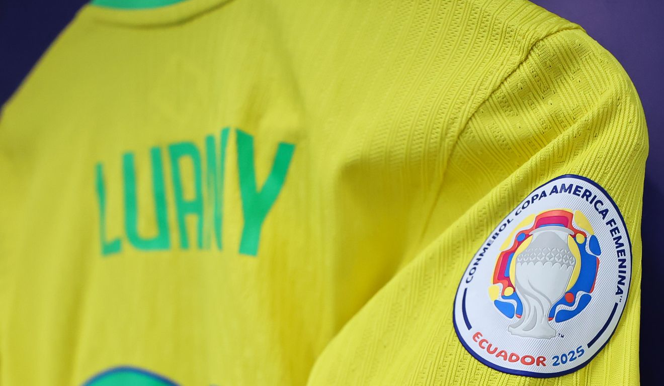 Detalhe da camisa usada pela seleção brasileira feminina na Copa América no Equador.
