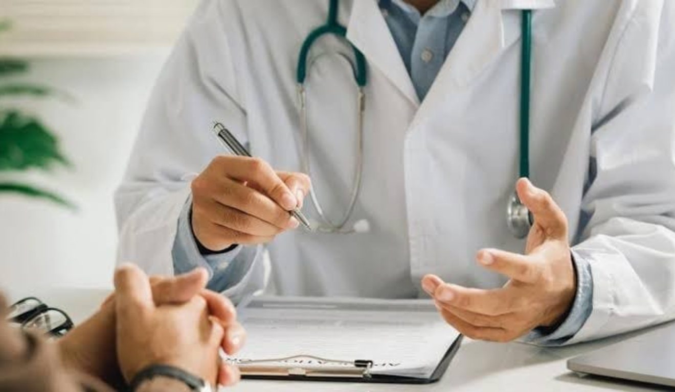 Momento de uma consulta médica