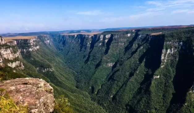 Cânion Fortaleza onde a criança caiu e morreu