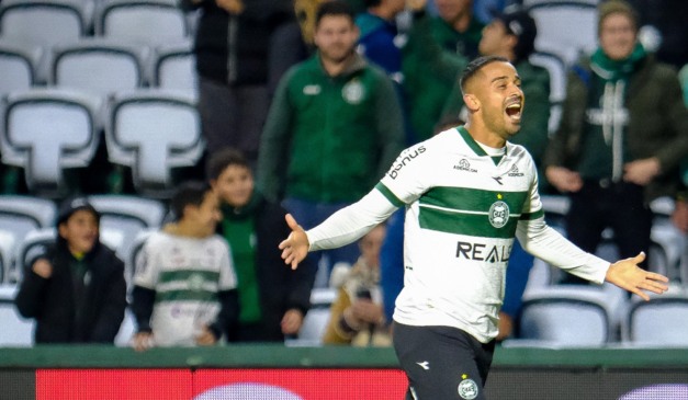 Dellatorre em Coritiba x Volta Redonda