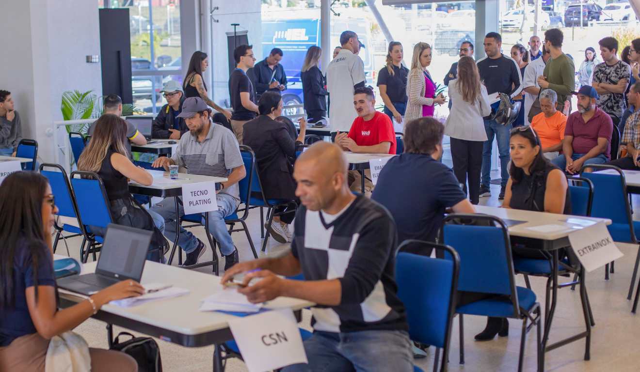 Registro de uma feira de empregos em Curitiba