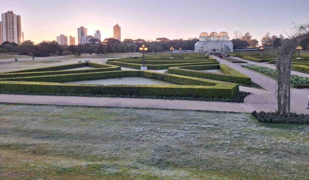 Jardim Botânico de CUritiba com geada